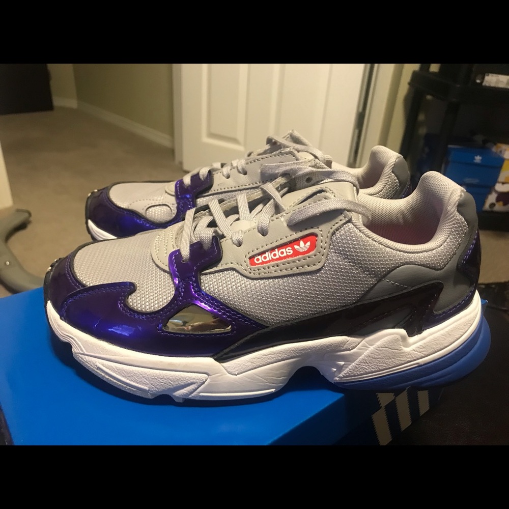 Adidas Falcon